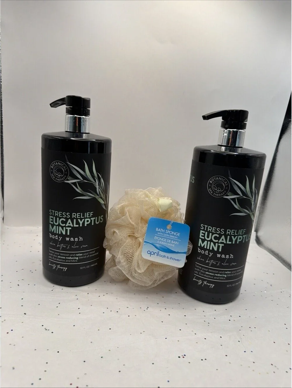 2 Pack Botanical Spa Therapy Eucalyptus Mint Body Wash 33oz Shea Aloe + Sponge